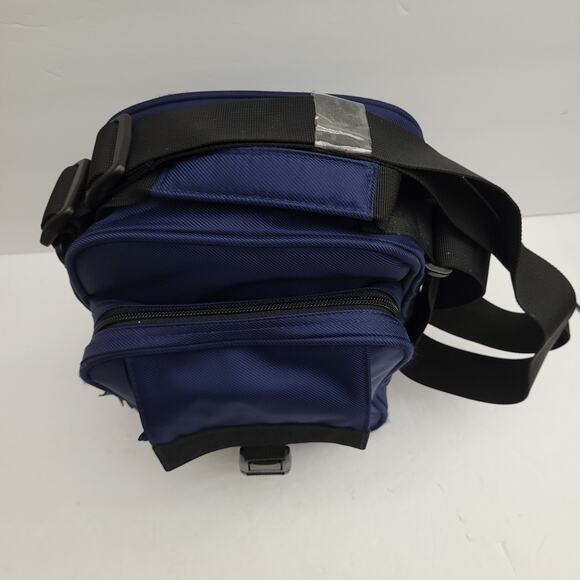 Eddie Bauer Blue Cooler Bag with Convenient Pockets - Picture 2 of 10